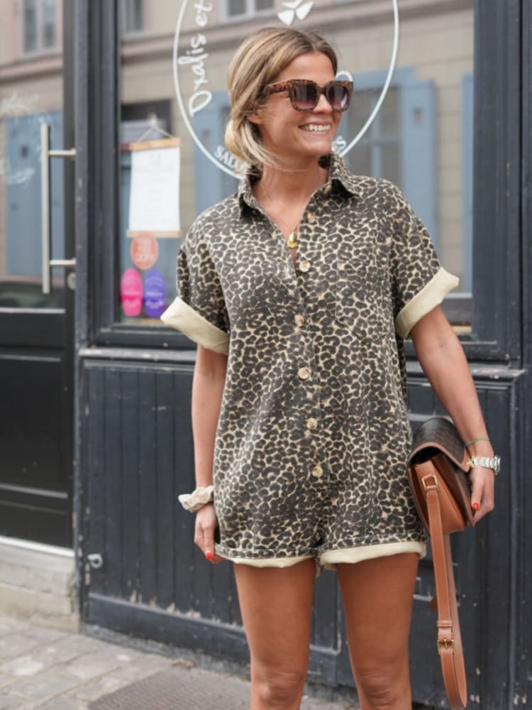 Javina™ – Strampler mit Leopardenmuster