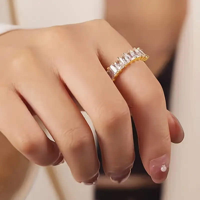 Eleganter Kristall Ring | Gemeinsam gegen Brustkrebs
