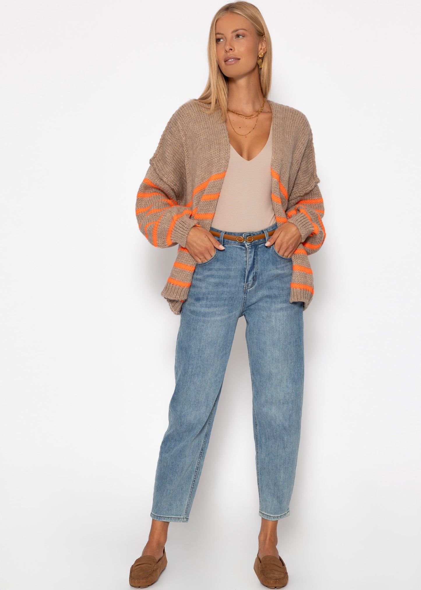 Lorena™ – Strickjacke mit auffälligen Streifen