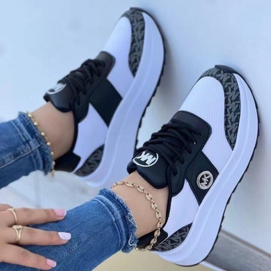 Thea™ – Dickbesohlte Schnürschuhe für Damen