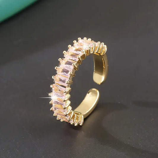 Eleganter Kristall Ring | Gemeinsam gegen Brustkrebs