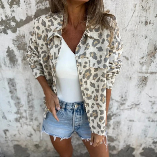 Lenora™ – Hemd mit Leopardenmuster und Knöpfen
